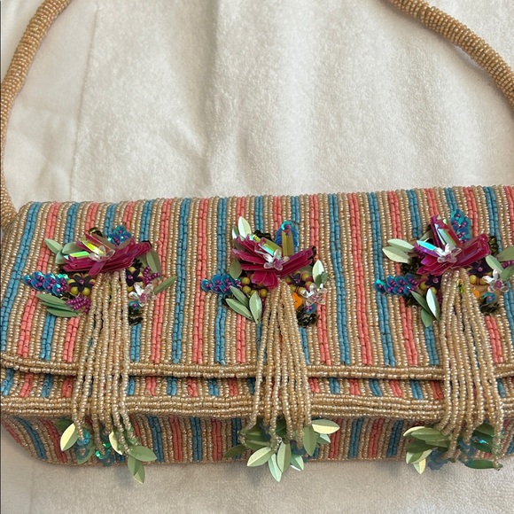 Hand beaded handbag - Picture 1 of 7